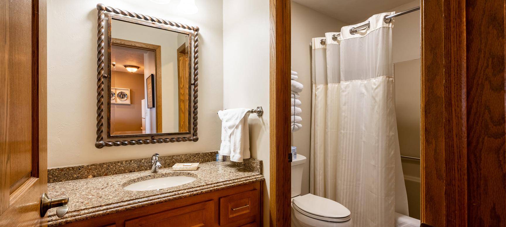 The Landmark Resort | Egg Harbor | 13