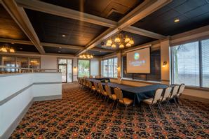 The Landmark Resort | Egg Harbor | The State Room is an excellent setting for your meeting or conference, boasting beautiful views of the bay of Green Bay