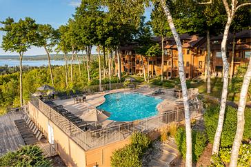Outdoor pool overlooking the bay of Green Bay