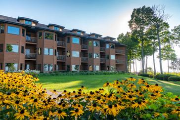 Enjoy your summer vacation at the Landmark Resort